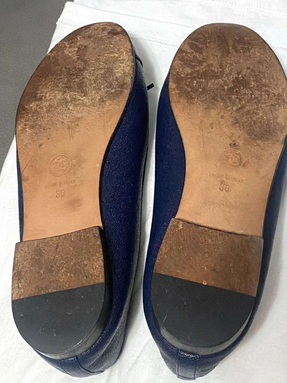 RARE! CHANEL Navy Blue Lambskin Classic Cap-Toe Ballerina Flats Size 38